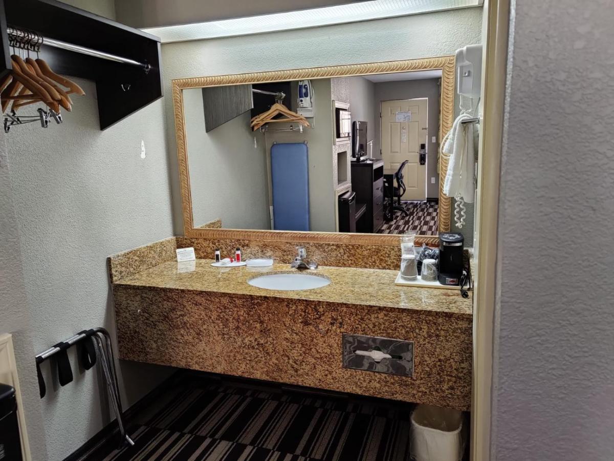 Days Inn By Wyndham Southaven Ms Ngoại thất bức ảnh